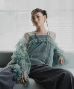 ANDRESD デコラティブチュールトップス