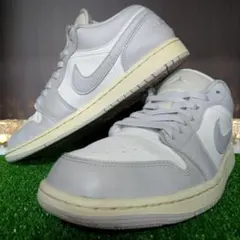 【超美品】★NIKE AIRJORDAN1 LOW "Coconut milk"のサムネイル