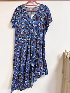 ZARA TRAFALUC アシンメトリー 花柄 トップス Sのサムネイル