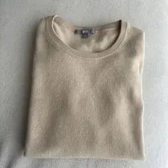 【ユニクロ】ベージュ カシミヤ　クルーネック 長袖ニット　ミルクティー