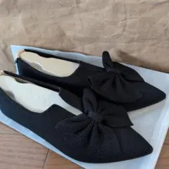 オッフェン　41 リボン付きフラットシューズ ブラック　ポインテッド