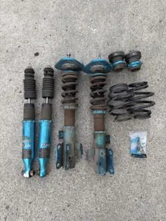 30プリウス　イデアル　極　車高調 30プリウス 車高調 イデアル トゥルーバ 極 - メルカリ