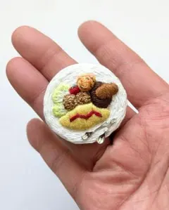 Item thumbnail for item 5af2031a-7313-43f3-9911-c3c3b7221c37