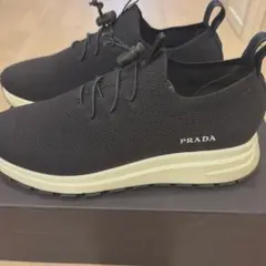 新品同様★PRADA メンズ スニーカー ブラック　サイズ7