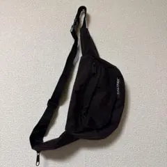 EASTPAK BEAMS ボディバッグ ダブルジッパー