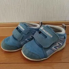 Item thumbnail for item 3a1cec6e-d992-4dd1-ba31-a7b0c60c4c29