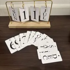 シンプル置き型カレンダー 木製スタンド付き