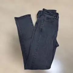 UNIQLOユニクロ　グレー スキニーデニム