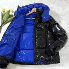 22年製✨極美品✨タトラス ダウンジャケット リベッテ 専用ハンガー付 ブラック 22年製✨極美品✨タトラス ダウンジャケット リベッテ 専用ハンガー付