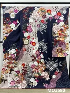 振袖 ラメ刺繍 金彩 銀通し 薔薇 身丈169cm 撥水加工済 MO3585 - メルカリ