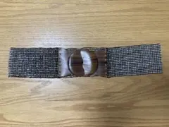 ウッドバックル付き幅広ベルト