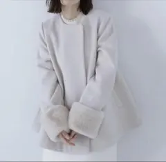 NATURAL BEAUTY BASIC フェイクファースリーブハーフコート