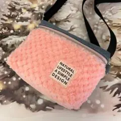 ふわふわ　ボア　ポシェット　ショルダーバッグ　デニムリメイクバッグ