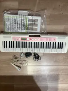 CASIO 光ナビゲーションキーボード LK-312（2020年製）スタンド付き