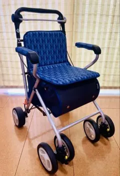 極美品 歩行器 テイコブ(TacaoF) シルバーカー 高齢者 チェックネイビー 極美品 歩行器 テイコブ(TacaoF) シルバーカー 高齢者 チェック