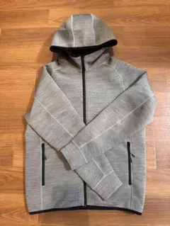 UNIQLOウルトラストレッチドライスウェットフルジップパーカ、パンツセット