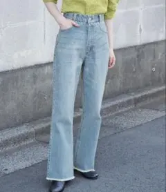 ライトブルー ブーツカットデニム フリンジ裾