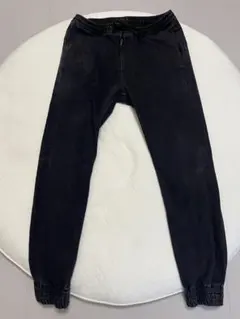 ユナイテッドアローズ　ブラック デニムジョガーパンツ
