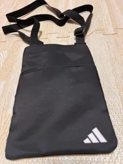 アディダス　オリジナルポーチ　サコッシュ　ブラック③