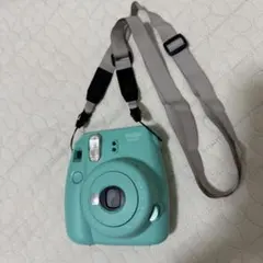 【チェキ】instax mini 8+ミントグリーン 新品電池付