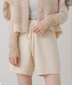 カスタネ　リブニットショートパンツ　アイボリー　新品未使用　タグ付き