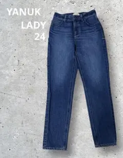 Item thumbnail for item 0f07b447-8cbb-4882-98d1-22fd54b4edb1