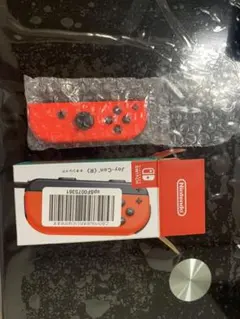 任天堂　純正　switchJoy-Con  （R）