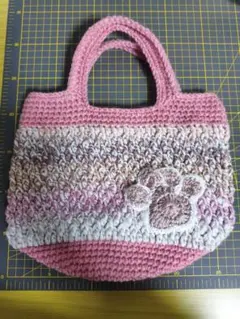 編み物トートバッグ ピンク 猫肉球モチーフ付