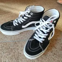 Vans ブラック/ホワイト ハイカットスニーカー
