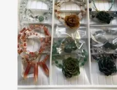 稀少❗️天然石と本物の花を使って作ったネックレス❗️水晶、ターコイズ、瑪瑙