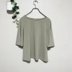 ユニクロ　ブラウス　クレープジャージー　5分袖　Mサイズ ベージュ　オフィスのサムネイル