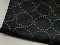 刺繍生地.中厚リネン.幅135cm×50cm.黒色地.黒糸.タンバリン