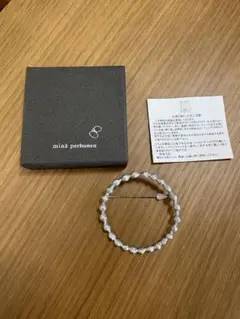 ミナペルホネン　タンバリン　ブローチ　シルバー色