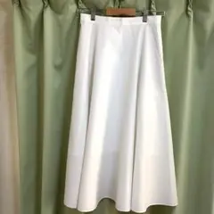 白スカート　ユニクロ