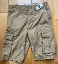 新品タグ付き　GAP ハーフパンツ　130㎝