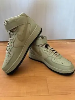 NIKE　エア フォース 1 '07 LV8　 26cm 新品　アウトレットのサムネイル