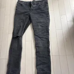Cheap Monday スキニーデニム ブラック ダメージのサムネイル