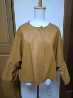 キャメル色 　レザージャケット　フレアスリーブ