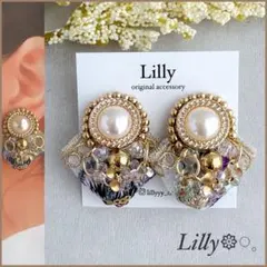 Item thumbnail for item d8751344-3e9b-452d-a9cc-25e378e6d825