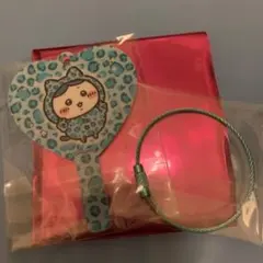 ちいかわ トレーディングミニミラーキーホルダー　ハチワレ