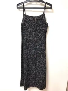 花柄キャミソールワンピース 花柄　ロングワンピース　ブラック　キャミワンピース