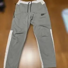 Nike グレー ジャージパンツ