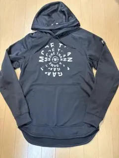 【新品未使用】Under Armour フード付きパーカー　S M
