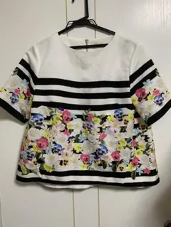 Chesty 花柄ストライプ 半袖トップス　サイズ①のサムネイル