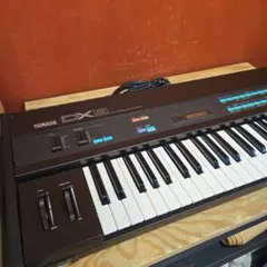 【美品】ビンテージ YAMAHA DX9 デジタル シンセサイザー 61鍵のサムネイル