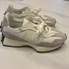 ニューバランス 327グレー ホワイト スニーカー 23cm