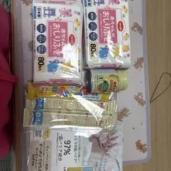 赤ちゃんのおしりふきと粉ミルクセット おまけ付き！
