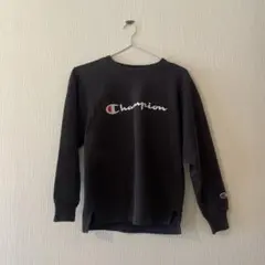 さらに値下げしました！Champion ダークグレー ロゴ入りスウェット