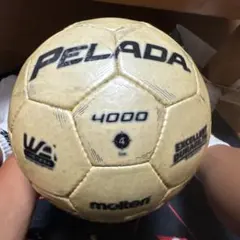 molten PELADA 4000 サッカーボール 4号球 サイン入りのサムネイル