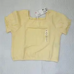 【新品】UNIQLO GIRLS シャーリングボリュームスリーブTシャツ 120のサムネイル